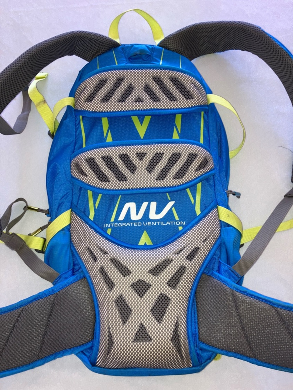 CamelBak Fourteener 20 Daypack Backpack - Picture 4 of 15